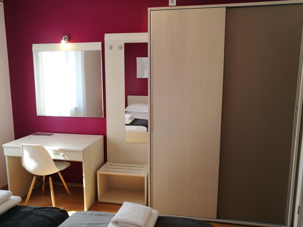 Apartments Benika Бол Екстериор снимка
