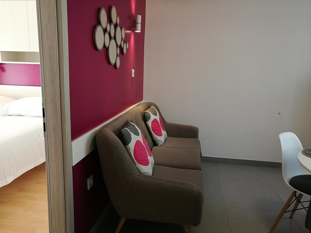 Apartments Benika Бол Екстериор снимка